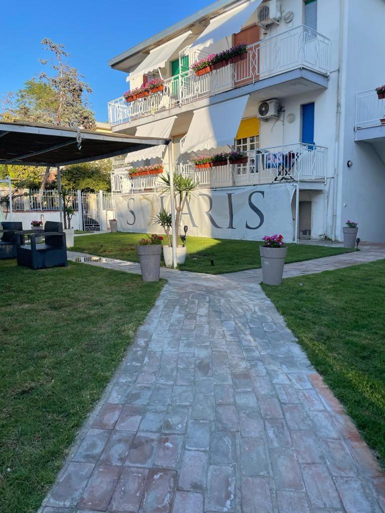 Bed and Breakfast Solaris Paestum Exterior foto